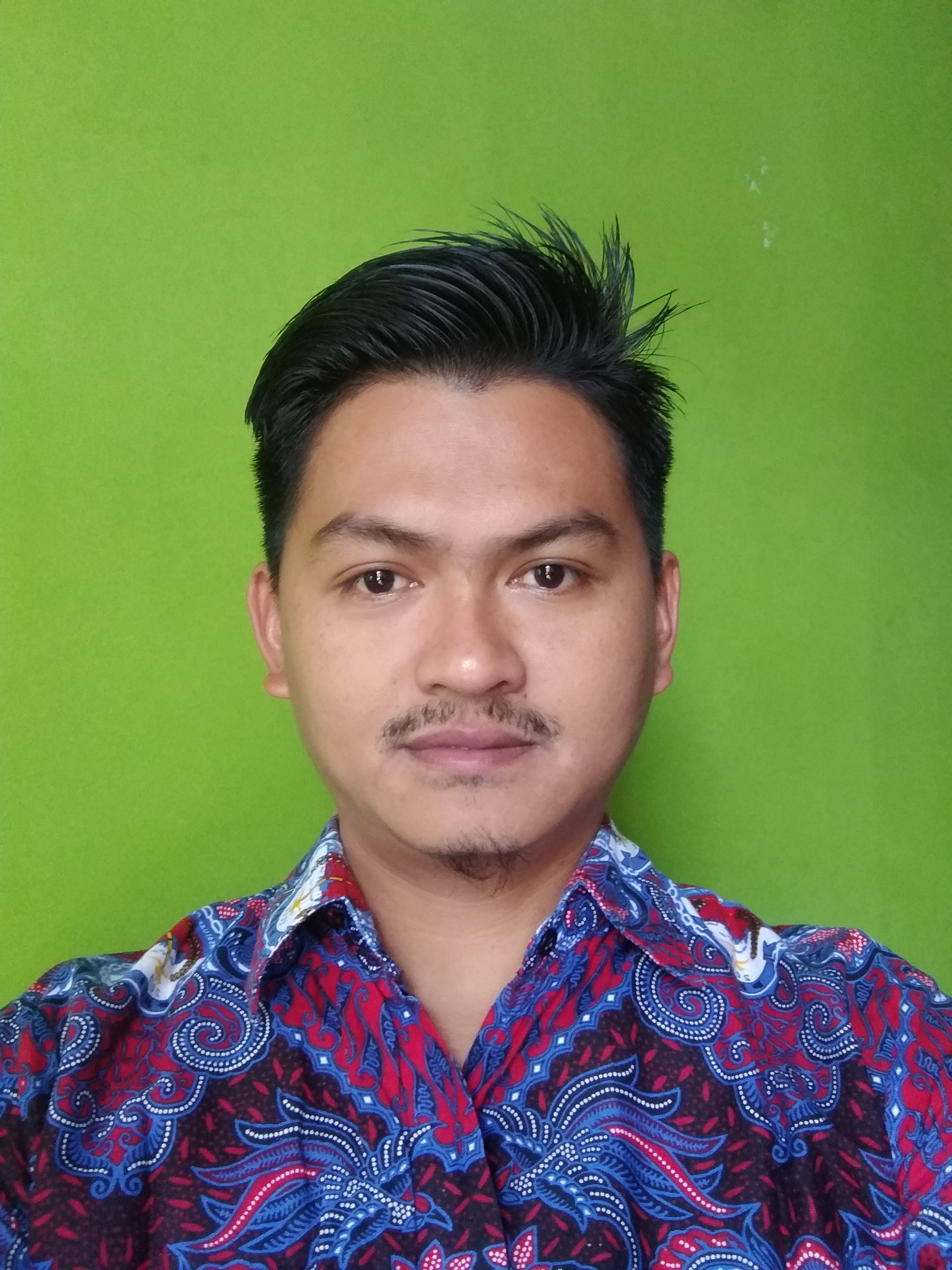 IMAN NURHAKIM, S.M